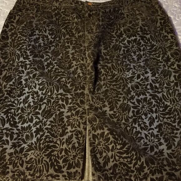 Venezia blue jean skirt with black design - Picture 1 of 5